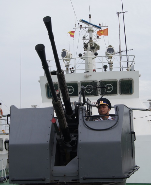 Pháo 25 ly hai nòng (Tàu CSB 2008, Hải đội 101)